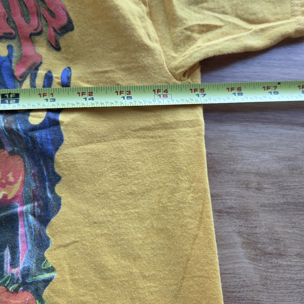 Goosebumps Yellow Short Sleeve "Attack of the Jack-O'-Lanterns" by R.L. Stine Sm - Picture 4 of 5
